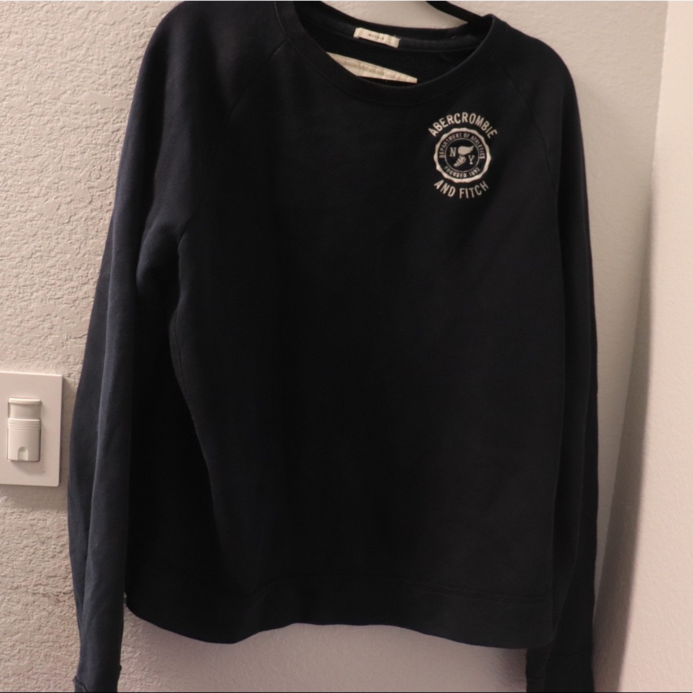 Abercrombie & Fitch Navy blue crewneck